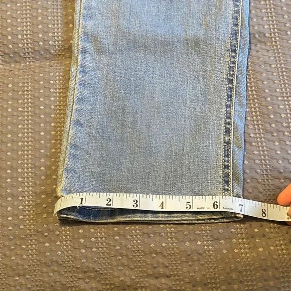 Levi's Light Blue Men's Straight Jeans - Picture 3 of 9